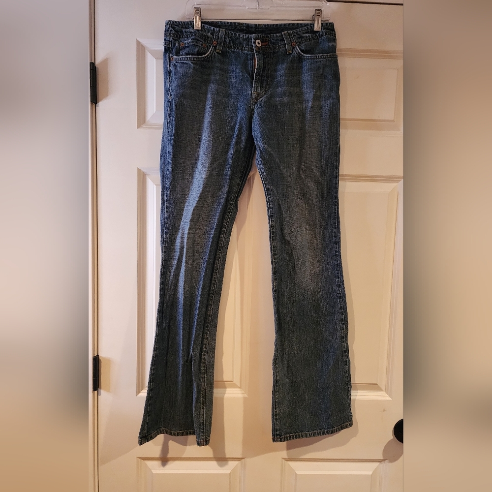 2/$40 Lucky Brand - Women’s Blue Classic Straight-Leg Jeans